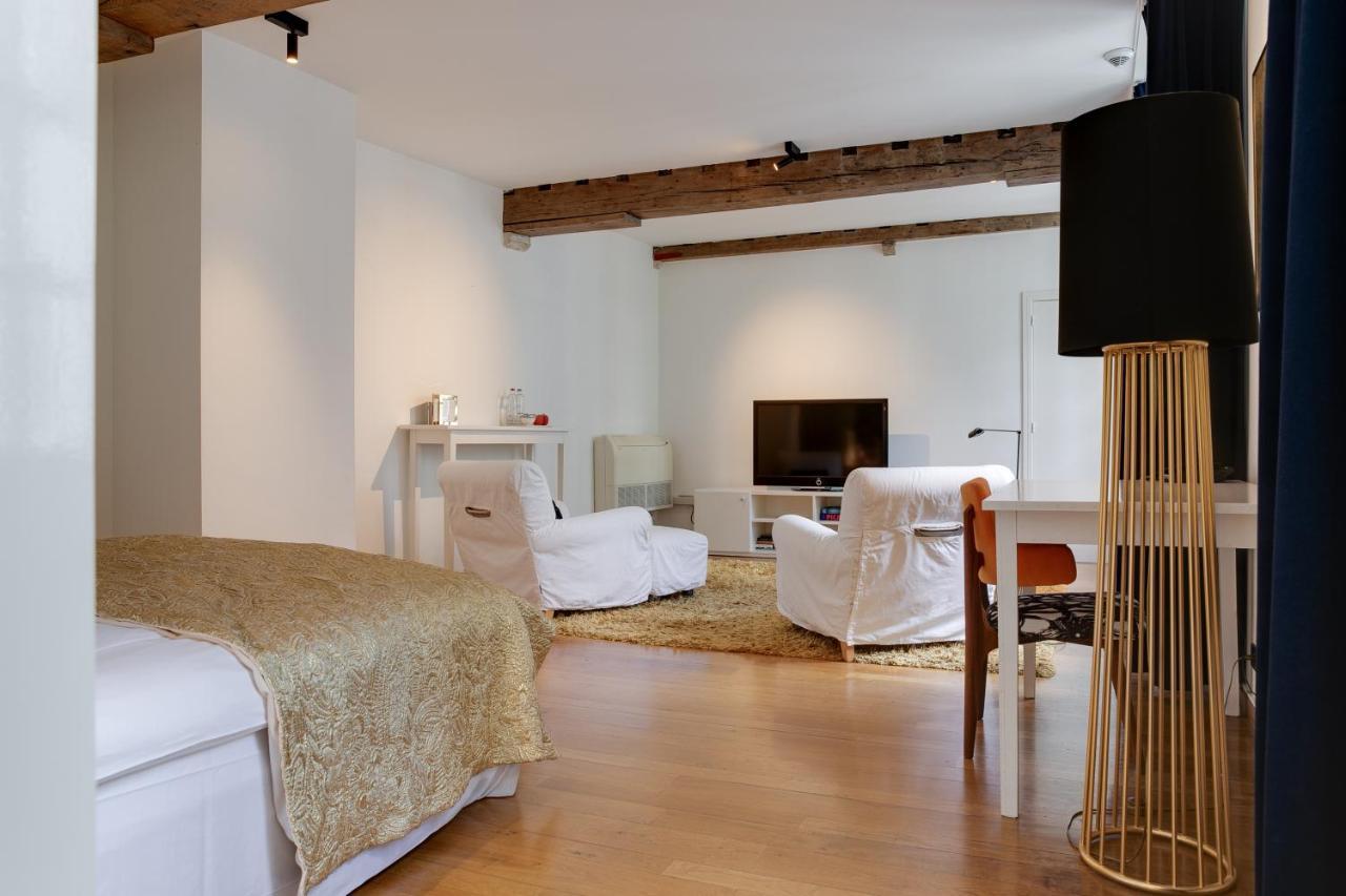 Small Luxury De Witte Lelie Hotel Antwerp