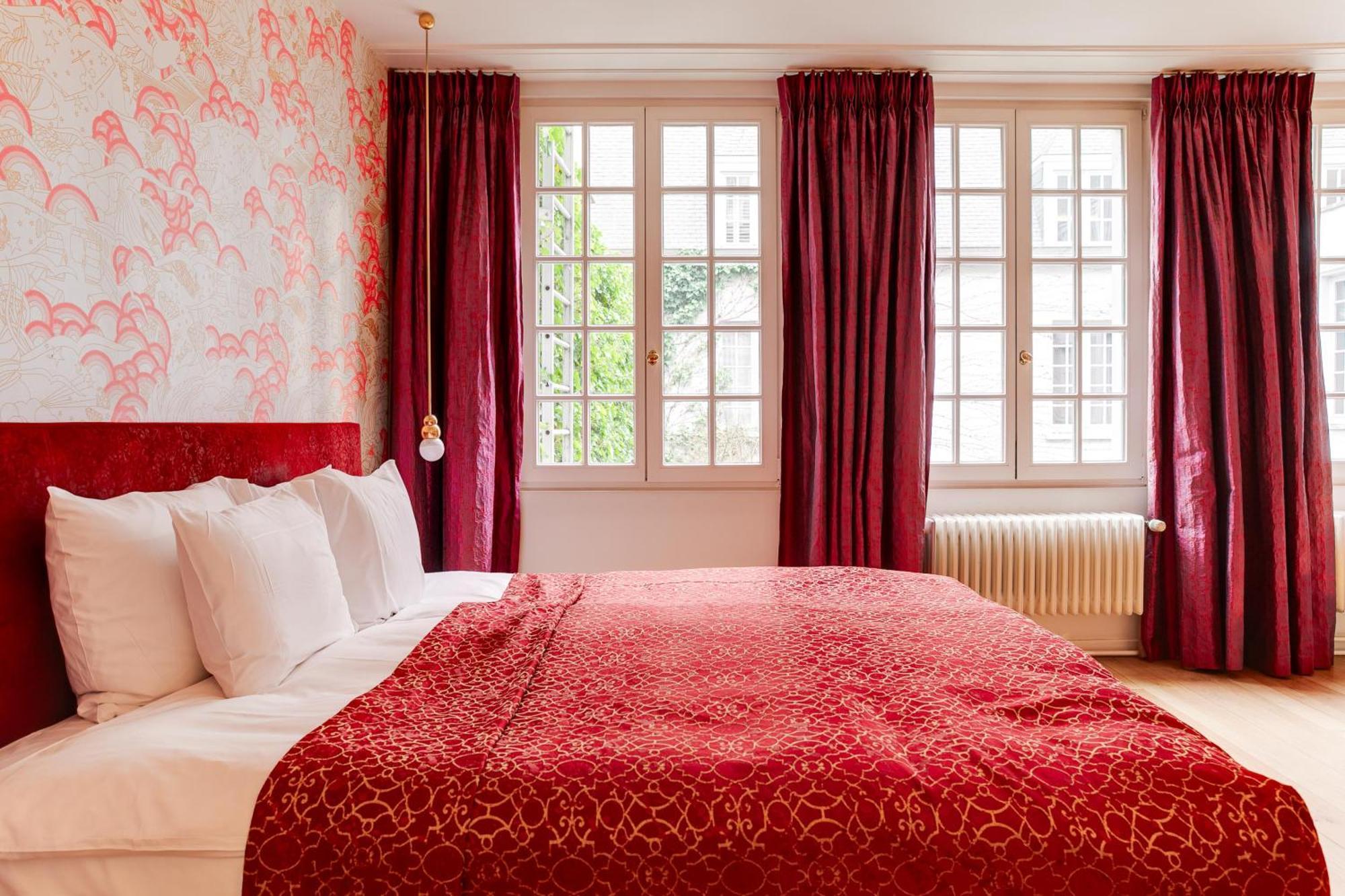 Small Luxury De Witte Lelie Hotel Antwerp